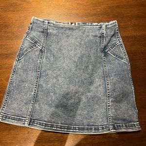Wild fable jean skirt worn few times very good condition